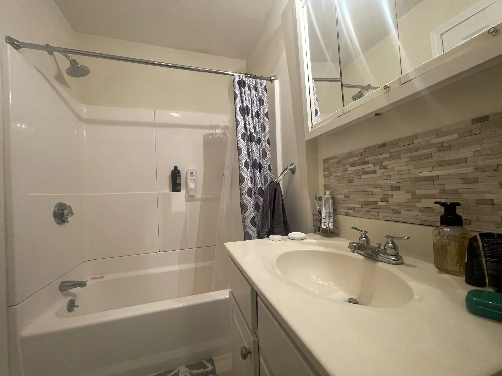 1056 Cambridge St, Inman Square