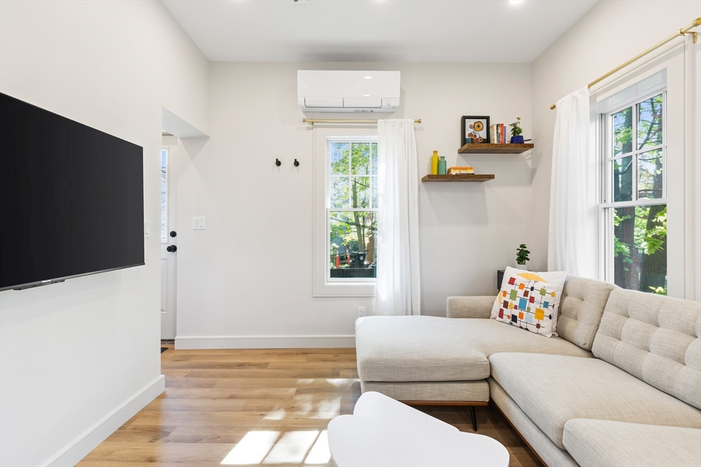 46 Lancaster Ter, Corey Hill