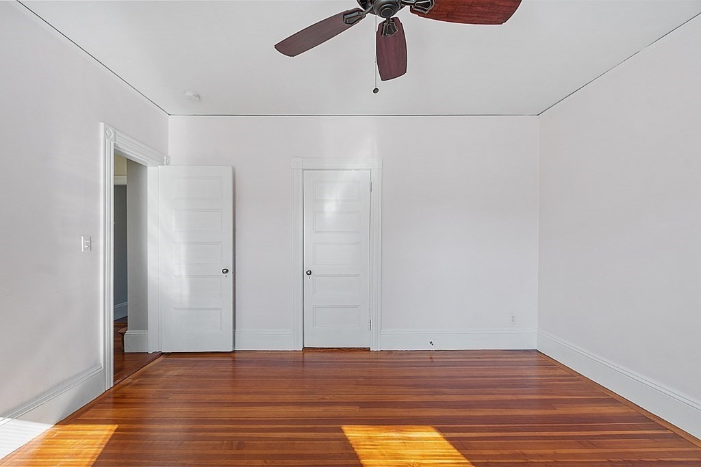 733 Hale St, Beverly Farms