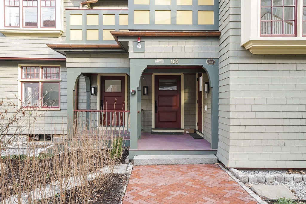 165 Winthrop Rd, Beaconsfield