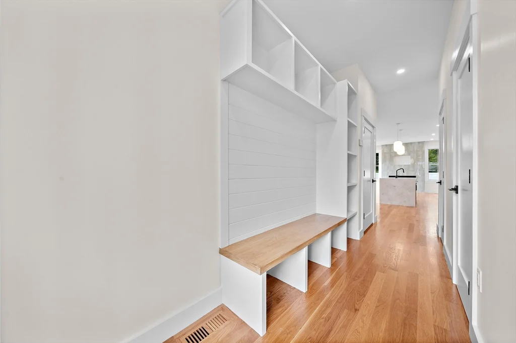 11 Jasset St, Nonantum