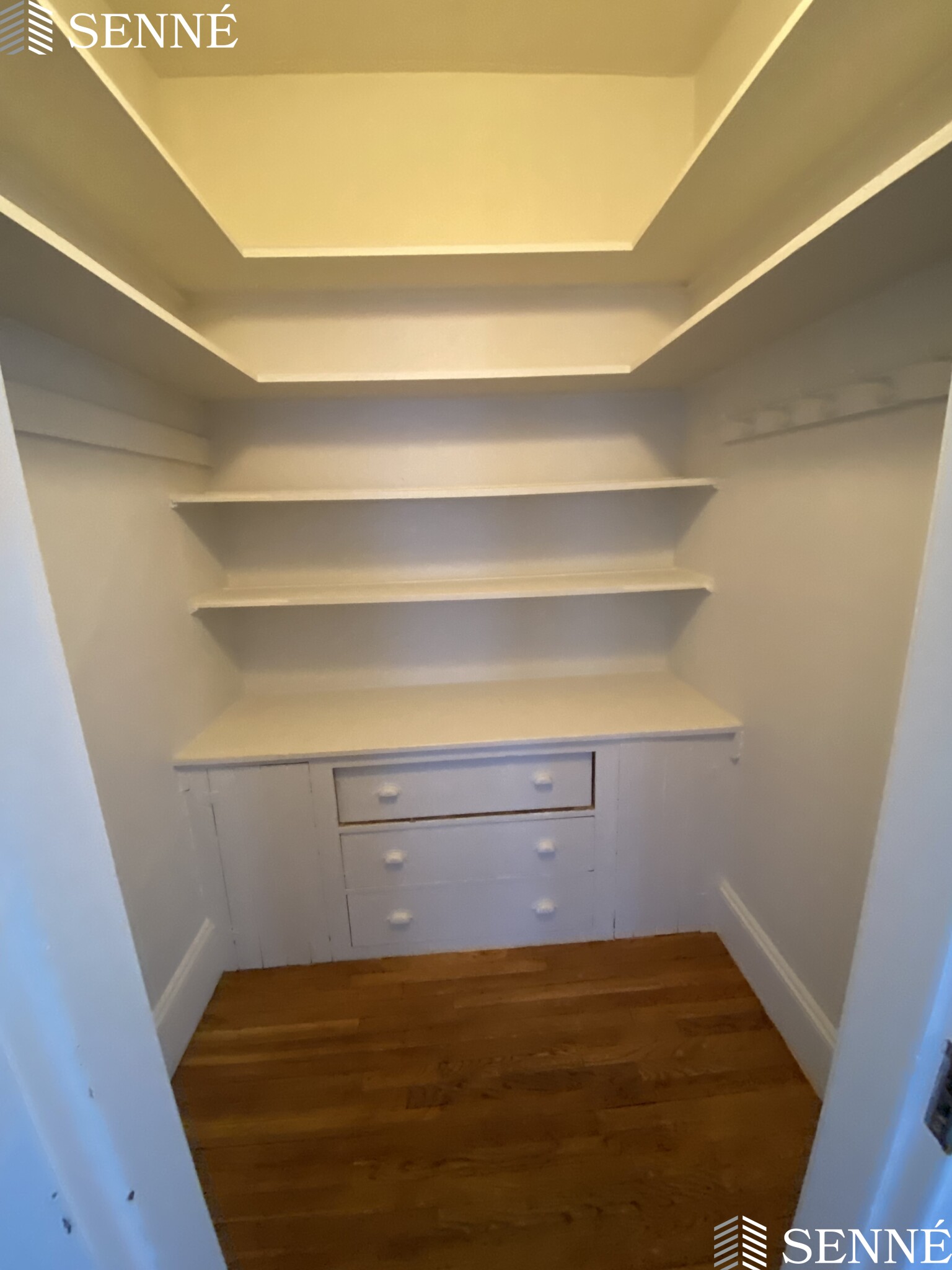 1039 Massachusetts Ave, Harvard Square