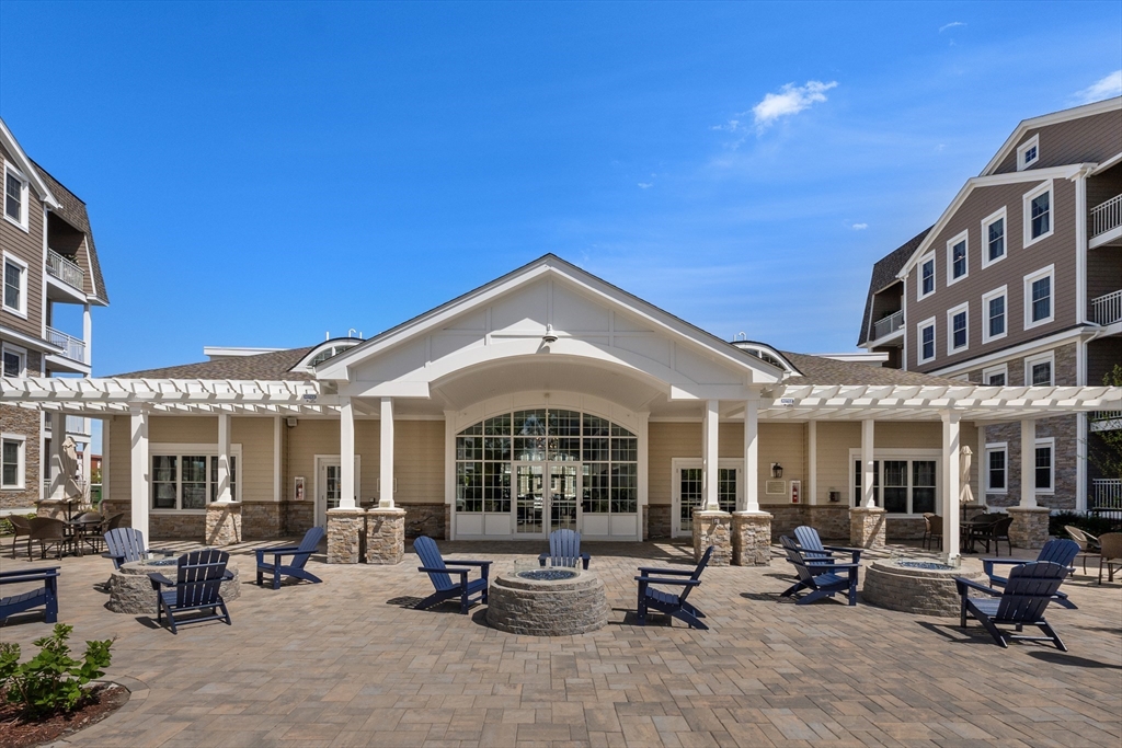 320 Middlesex Ave, Medford