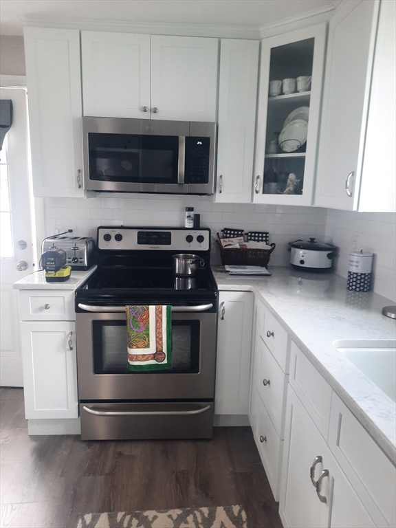 26 Columbus Rd, Marshfield