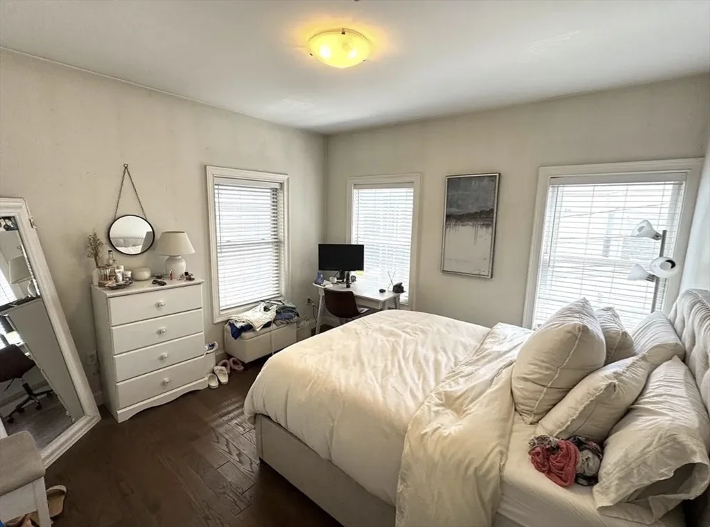 7 Loring St, South Boston