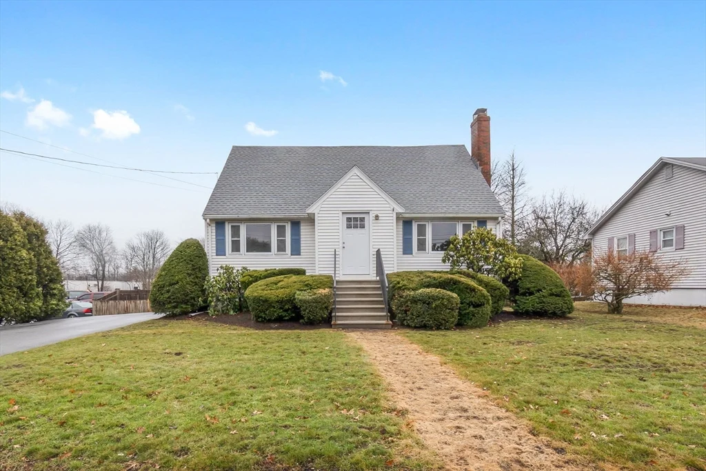 24 Garden St, Danvers