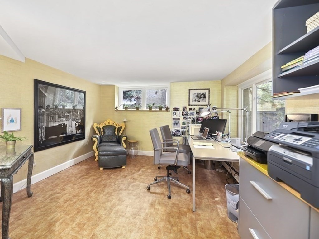 38 Cumberland Ave, Brookline