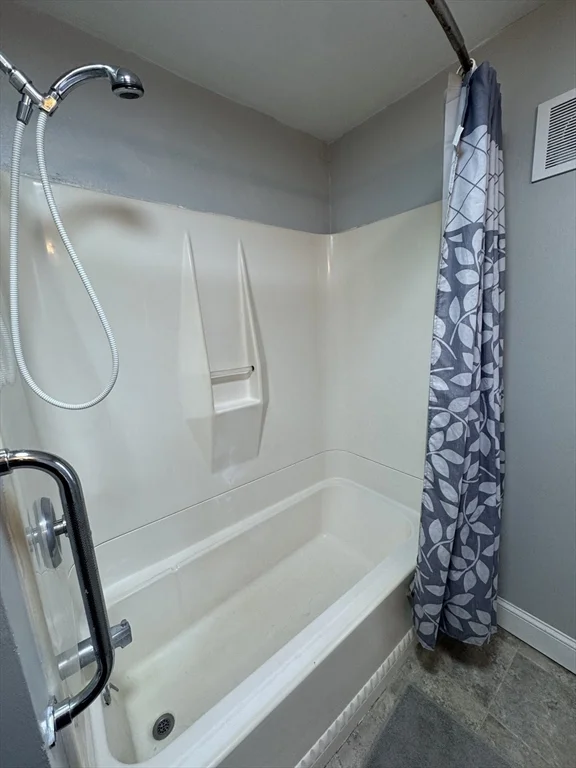 75 Packard St, North Stoughton