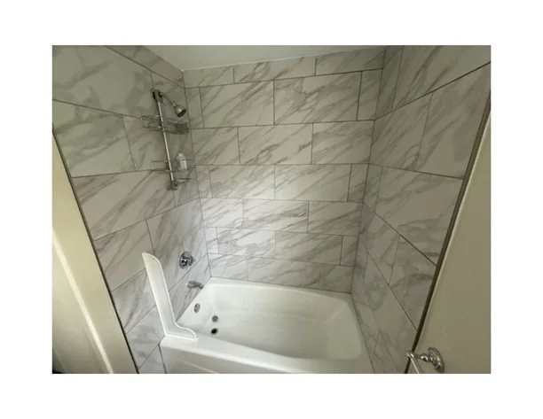 172B Charles St, East Cambridge