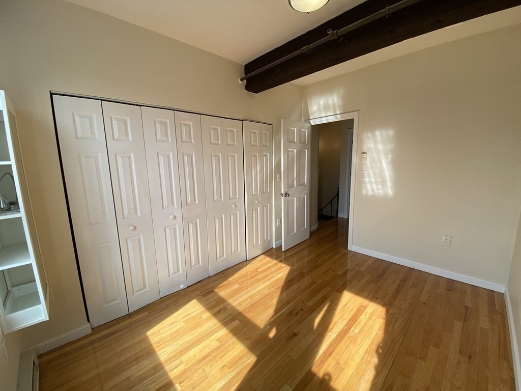 12 Stoneholm St, Fenway