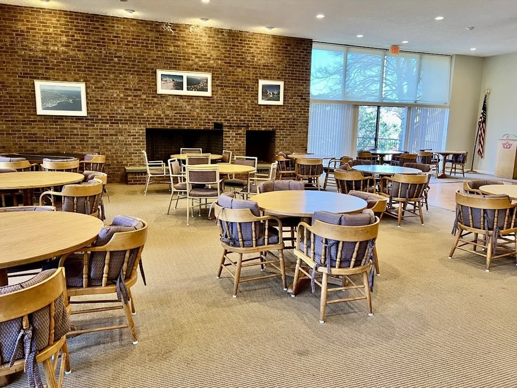 404 Paradise Rd, Swampscott