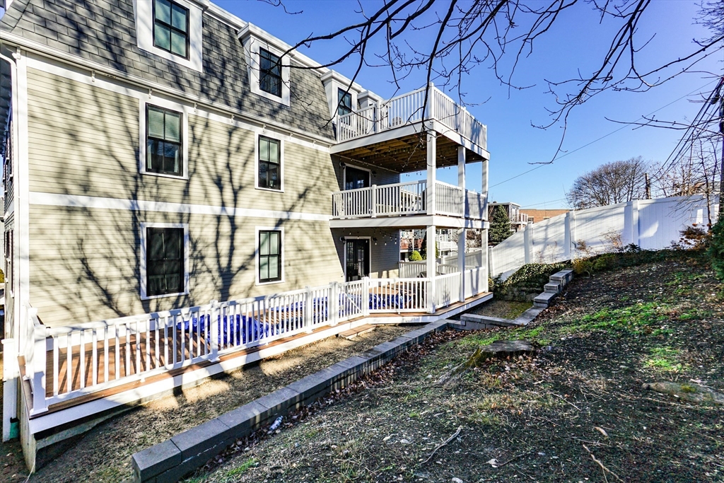 213 East Eagle St, East Boston