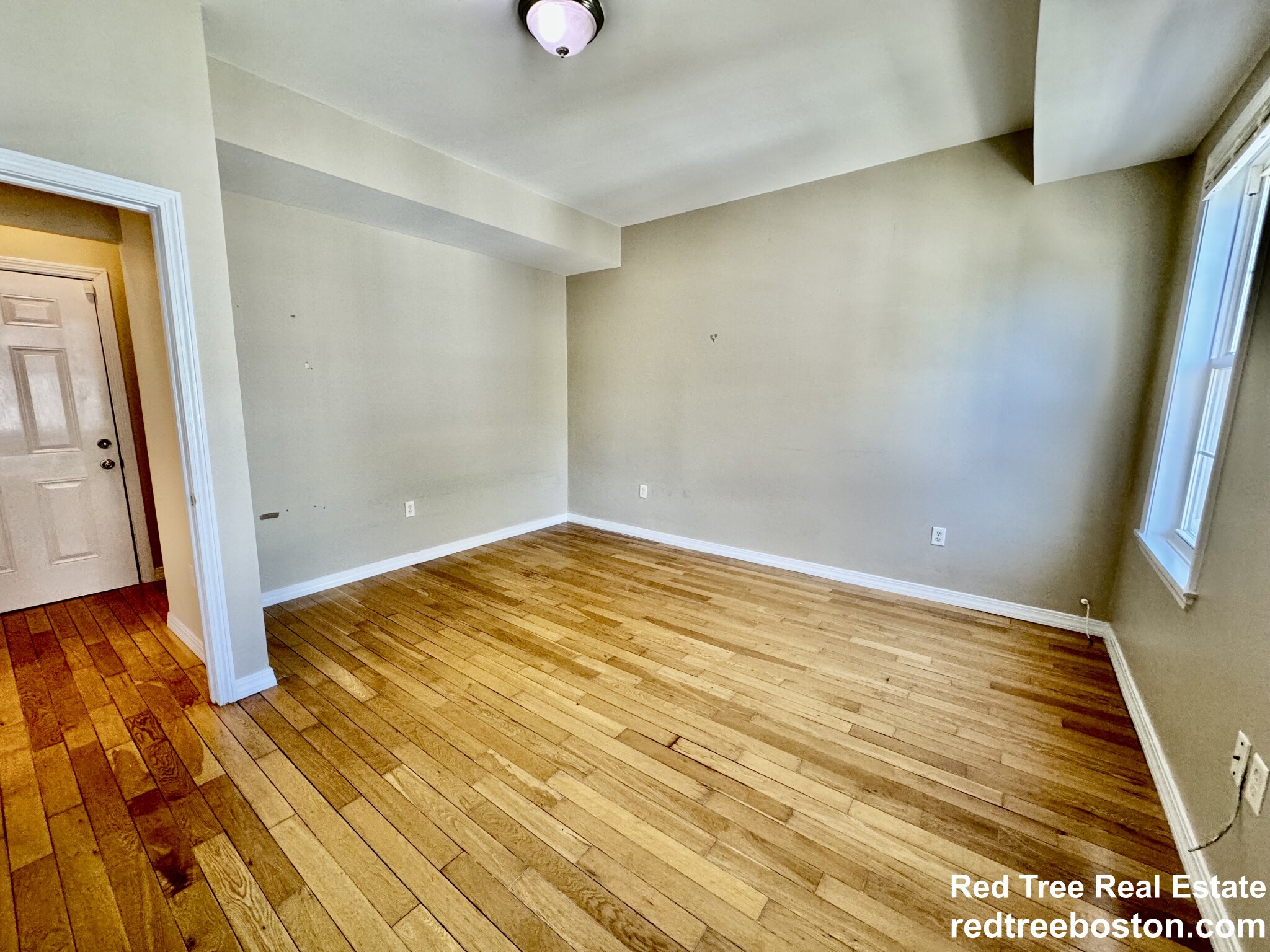 22 Elmore St, Roxbury