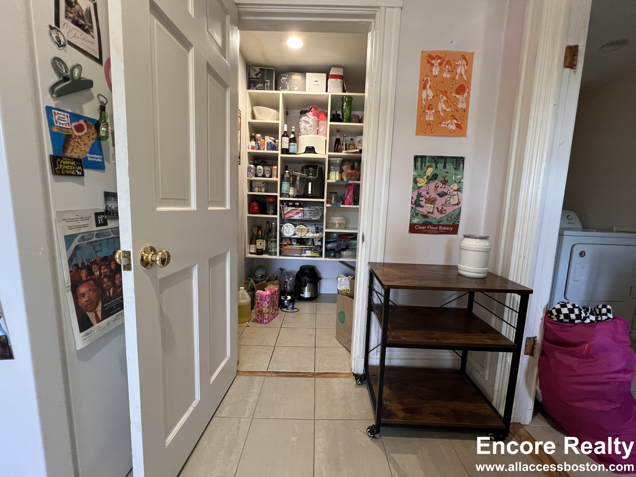 9 Kenwood St, North Brookline