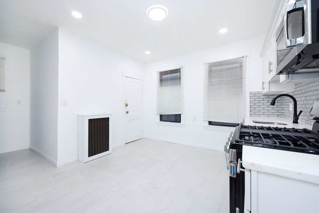 121 Browne St, North Brookline