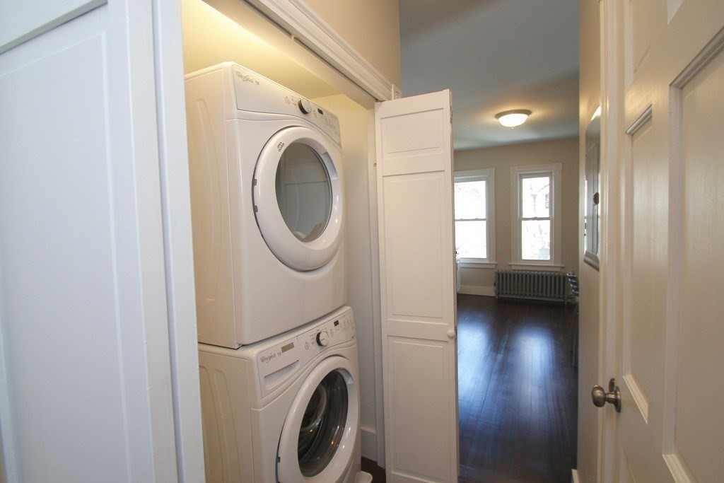 20 Tennyson St, Magoun Square