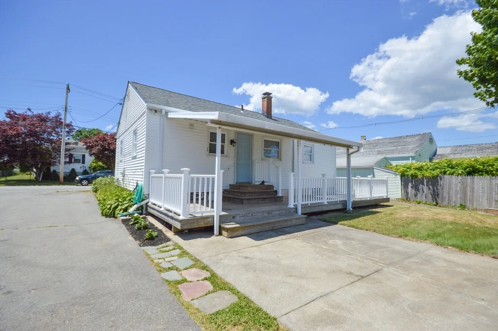 42 Buttonwood Rd, Bliss Corner