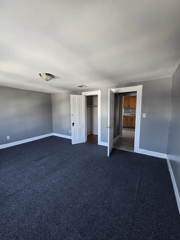 254 Oakland, Springfield