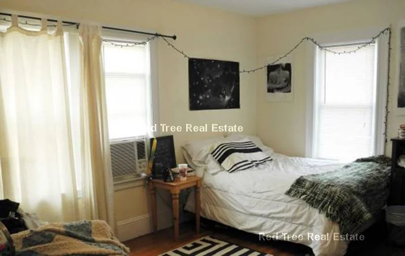 42 Kirkwood Rd, Brighton