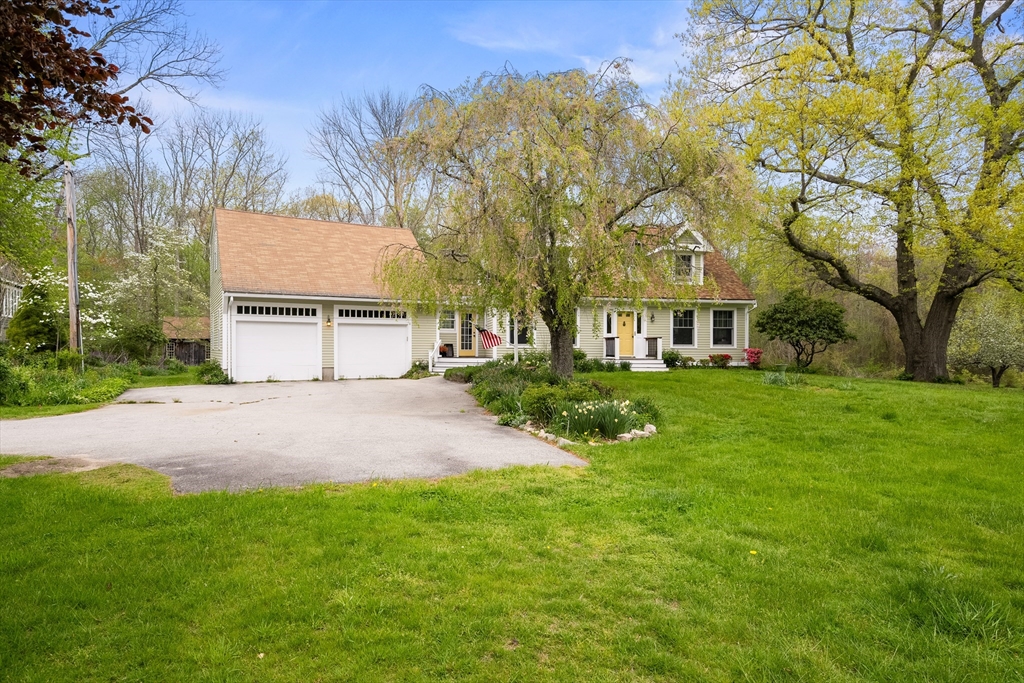 50 Mill Ln, Cohasset