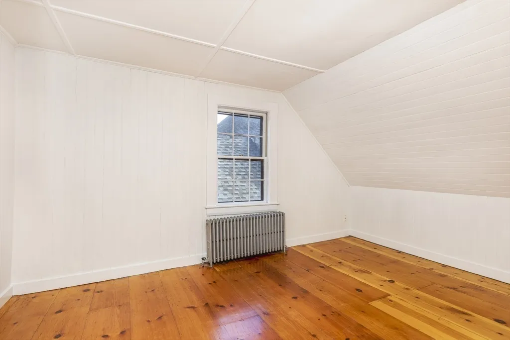 1 Mugford St, Marblehead