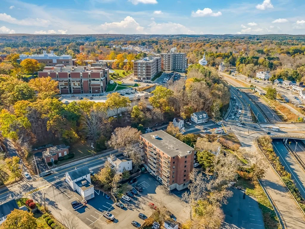 10 Main, Framingham