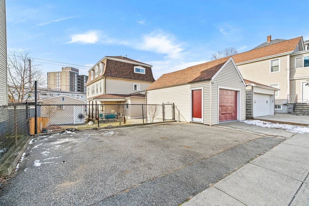 712-722 Eastern Ave, Fall River
