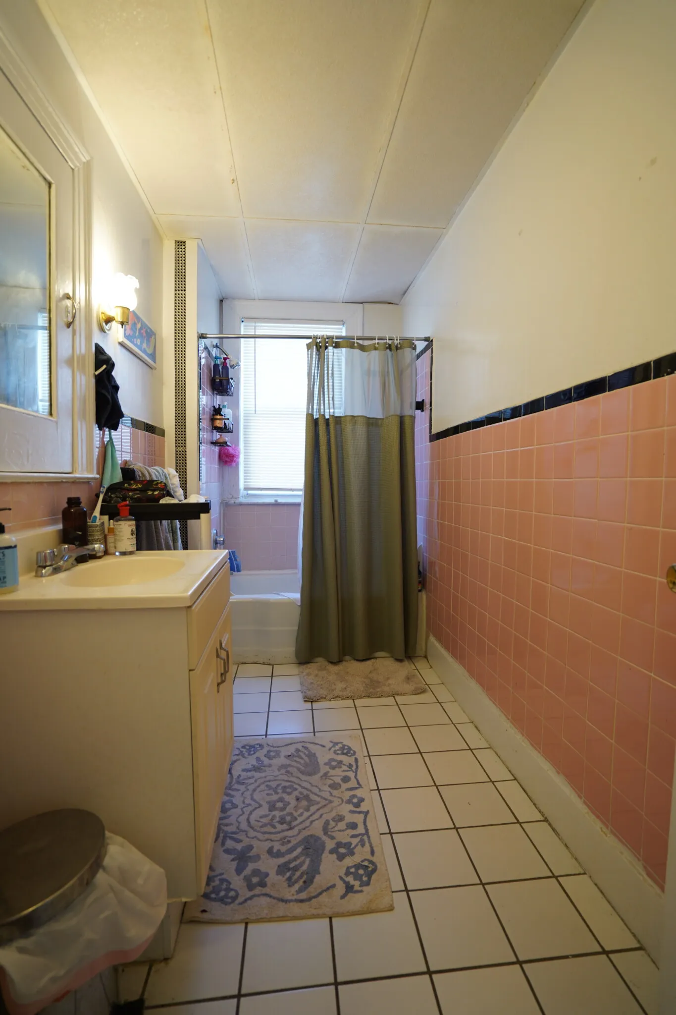 6 Ashford Ct, Allston