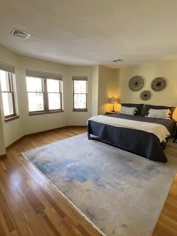 22 Parkman, Coolidge Corner