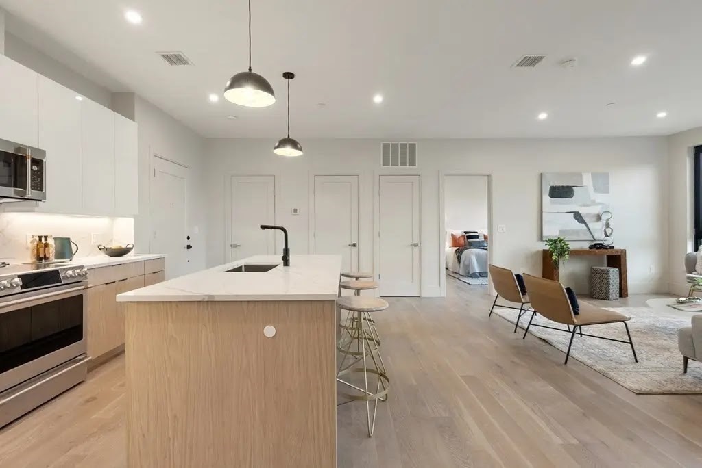 85 Myrtle, Quincy