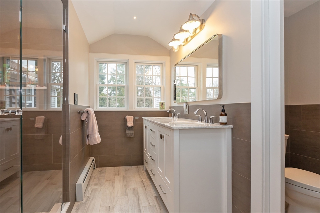 1142 Main St, Hingham