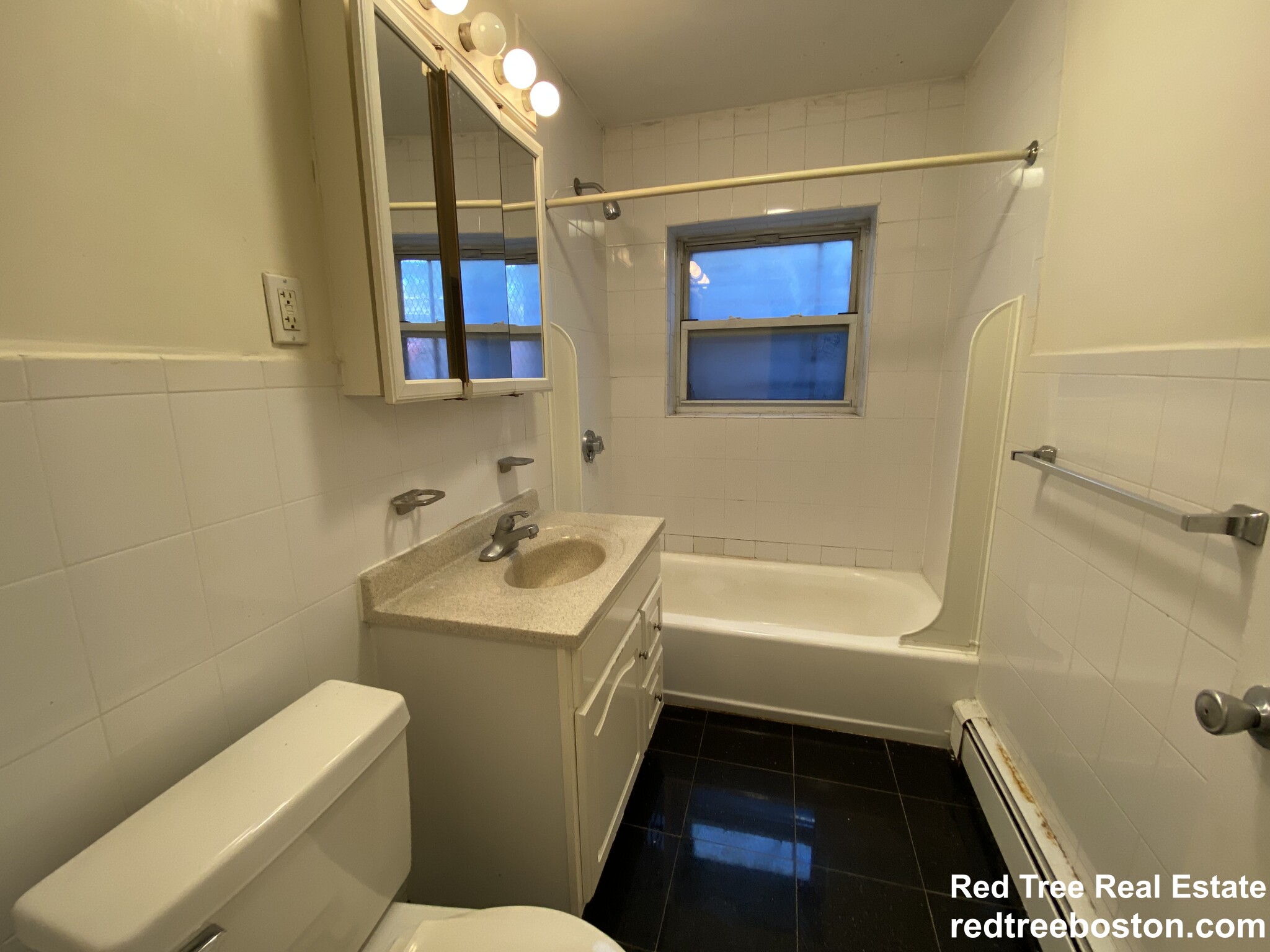 34 Gardner St, Allston