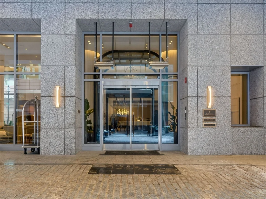 1 Avery St, Midtown