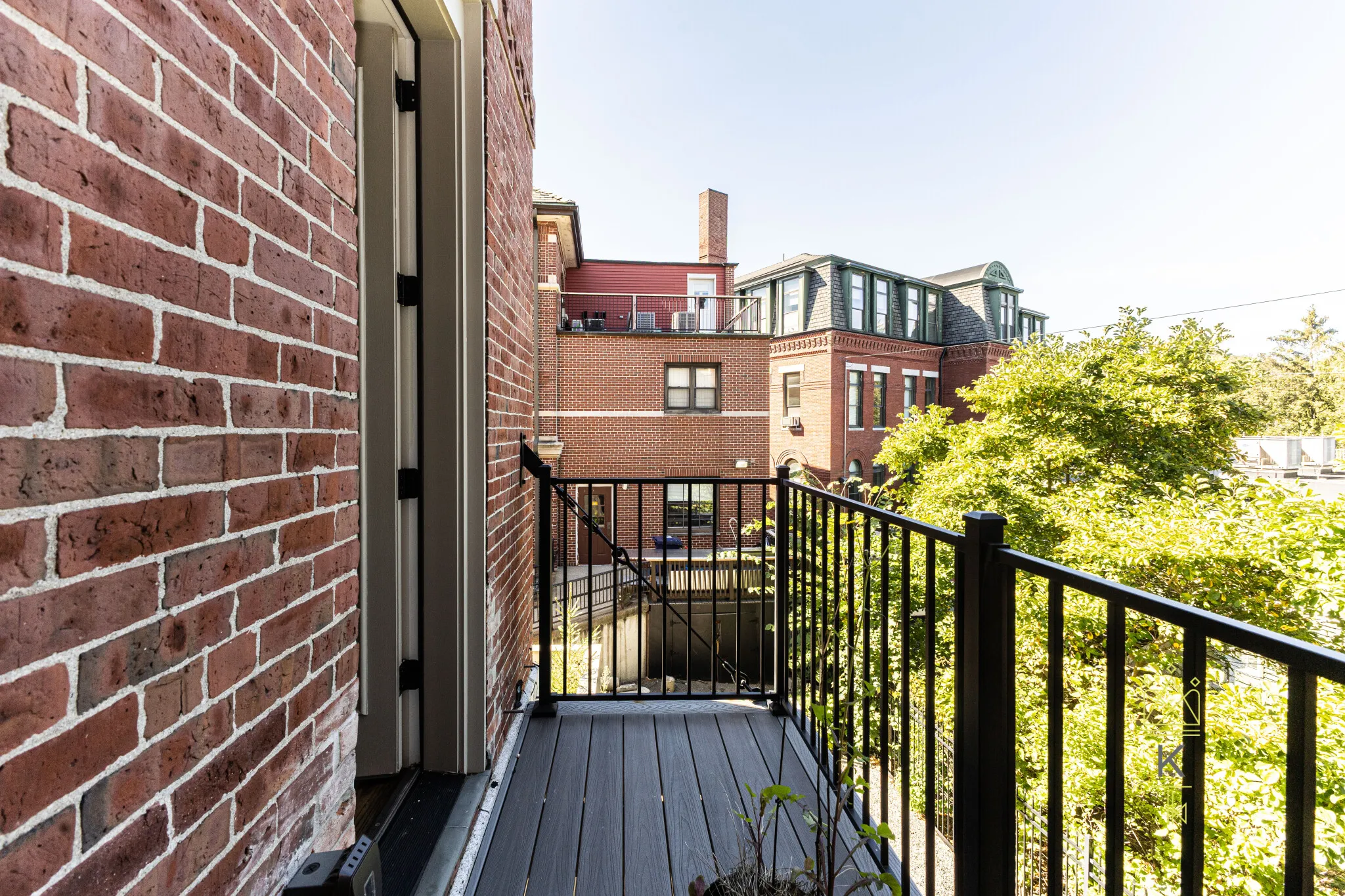 85 Regent St, Roxbury