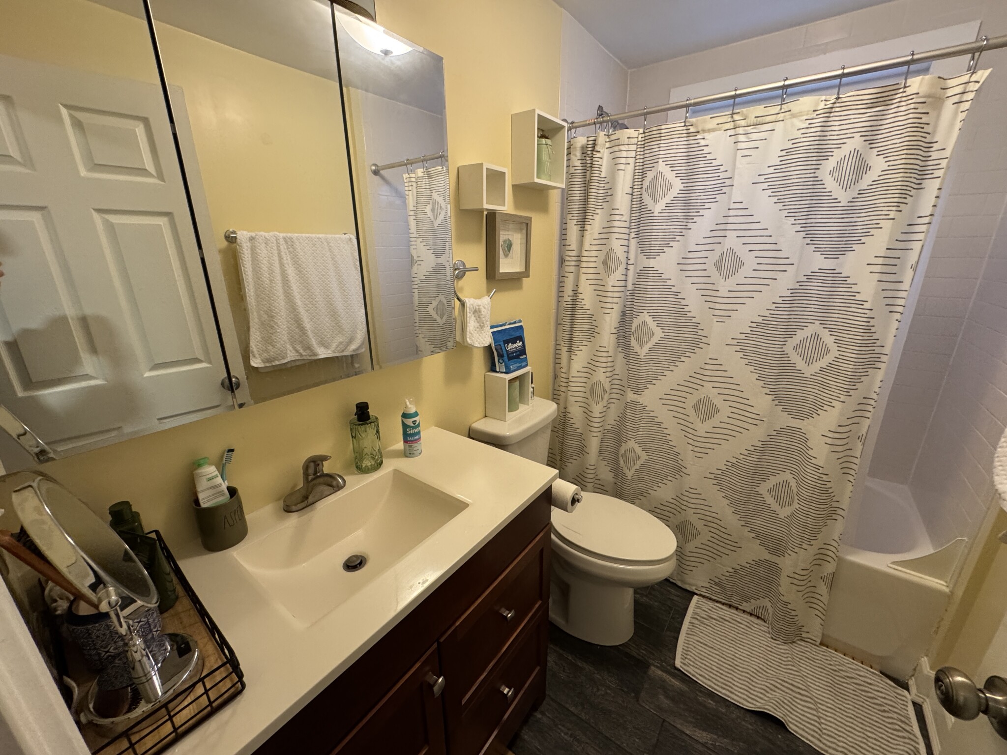 10 Jay St, Davis Square