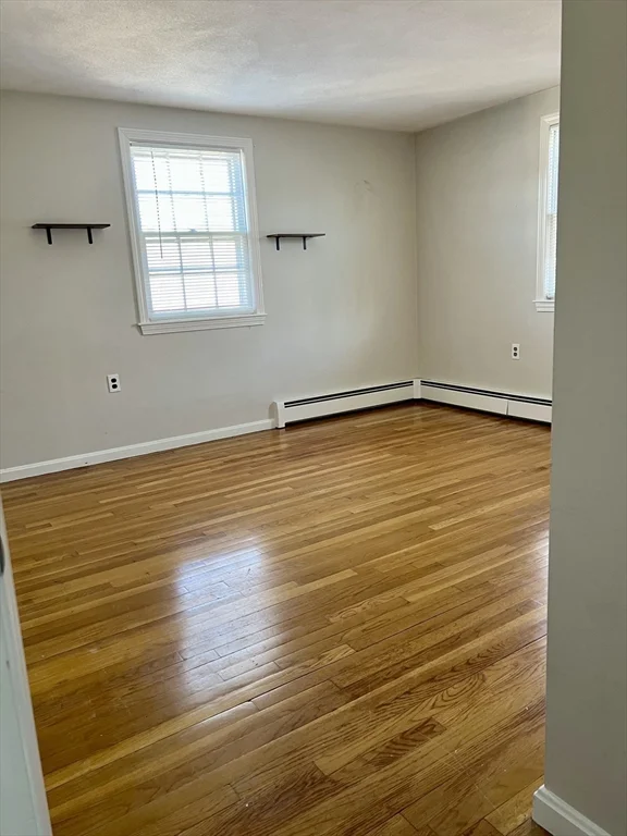 21 Harlow, Saugus