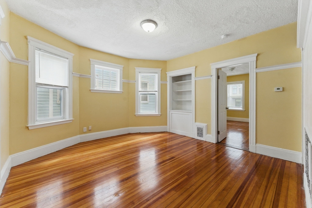 17 Hillsboro, Boston