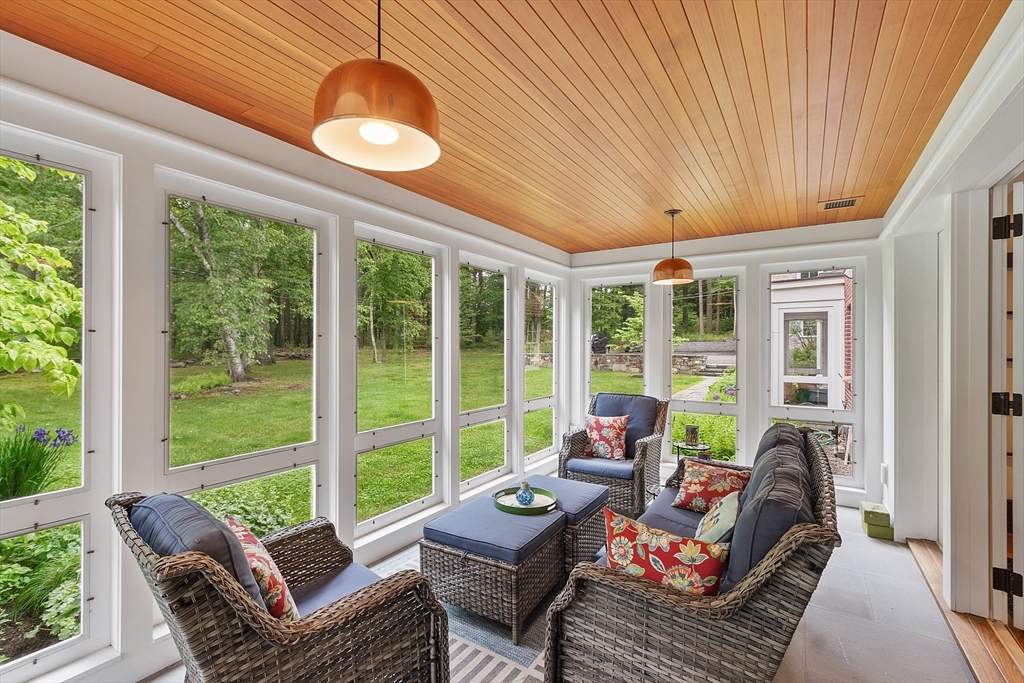 229 Fairhaven Hill Rd, Concord