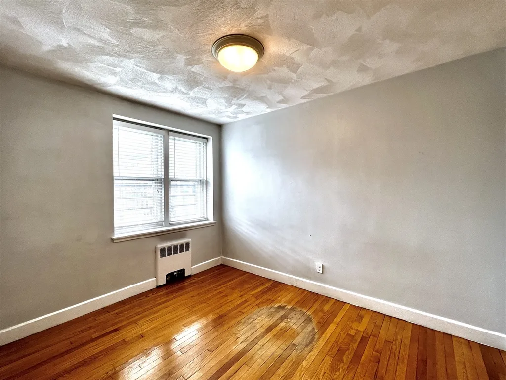 9 Twomey Ct, South Boston
