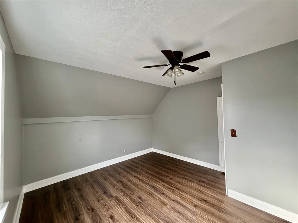 86 Maplewood Ave, Gloucester