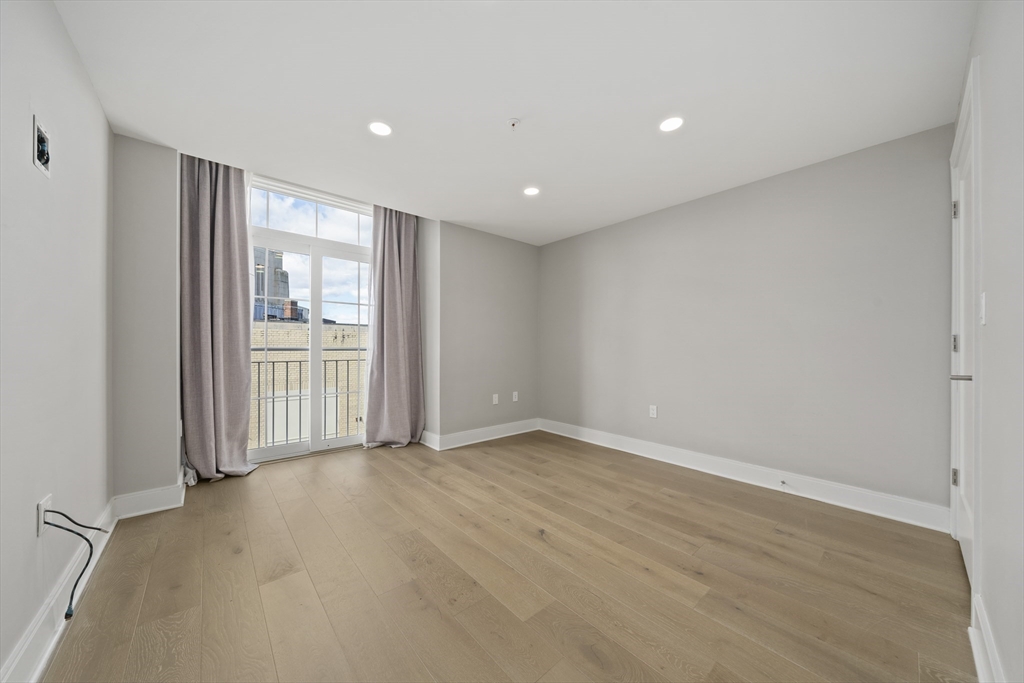 353 Summer St, Davis Square