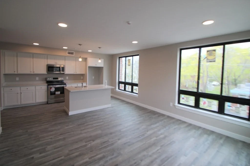 629 Washington St, Whitman