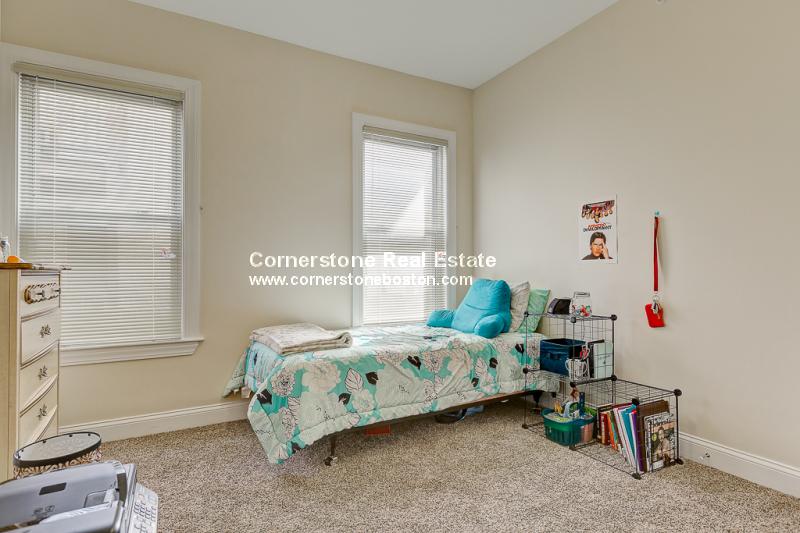 28-30 Hillside St, Mission Hill