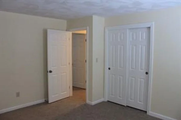 7 Blueberry Drive(55 Plus), Upper Four Corners