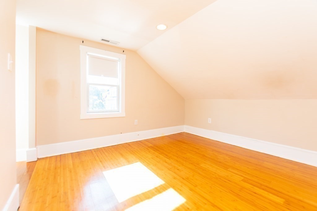 27 Shannon St, Brighton