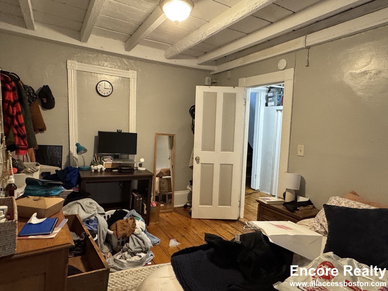 2 Champney Pl, Beacon Hill