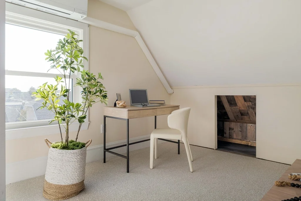 87 College Ave, Medford