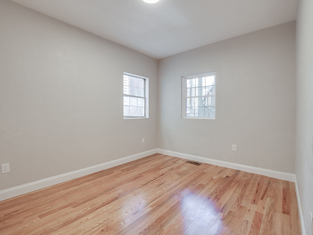 146 N St, South Boston