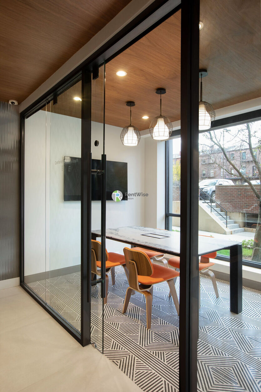 75 Saint Alphonsus St, Mission Hill