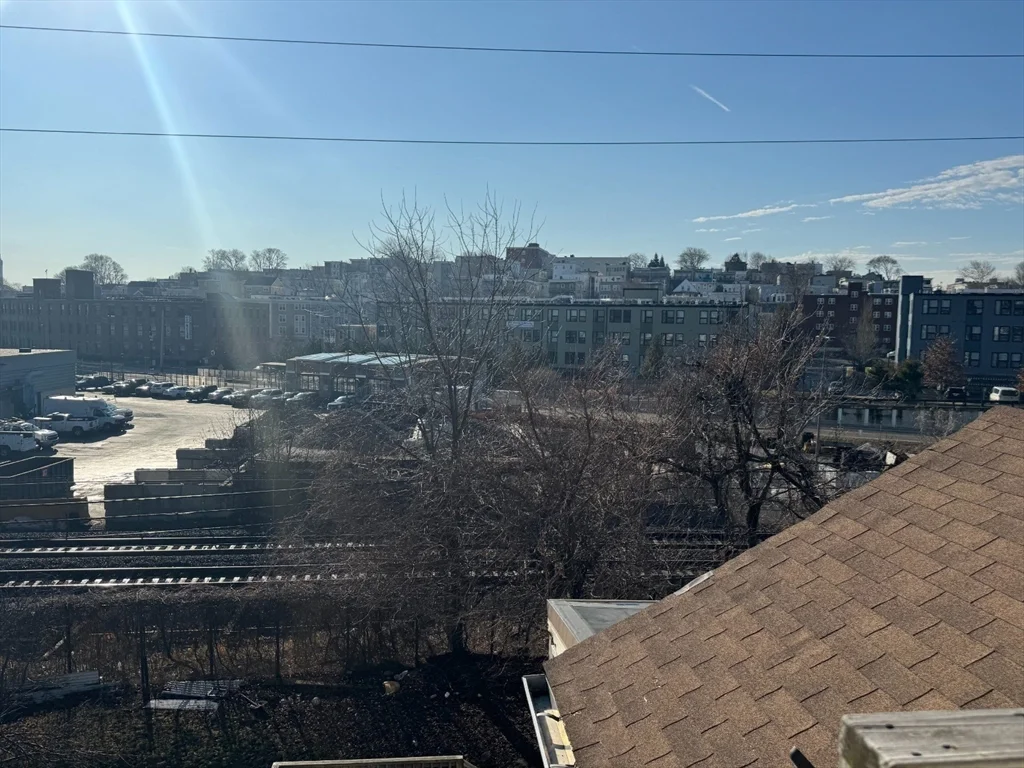 61 Crescent Ave, Chelsea